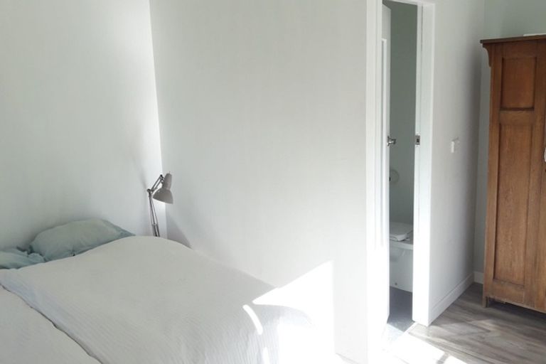 Photo of property in 73 Beauchamp Street, Karori, Wellington, 6012