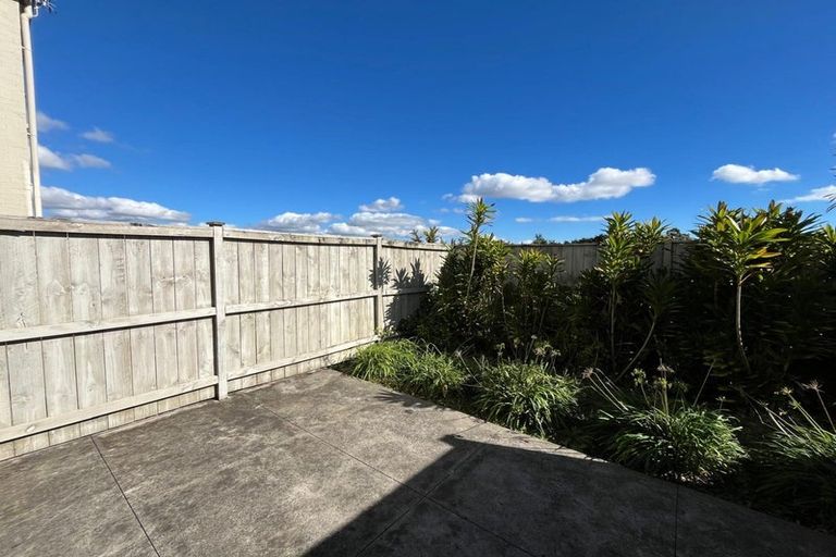 Photo of property in 39 Matairangi Avenue, Totara Heights, Auckland, 2105