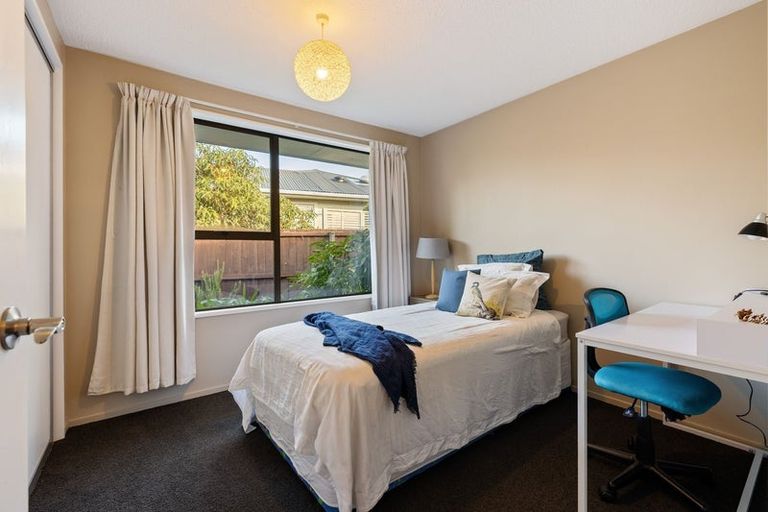 Photo of property in 27b Montclare Avenue, Ilam, Christchurch, 8041