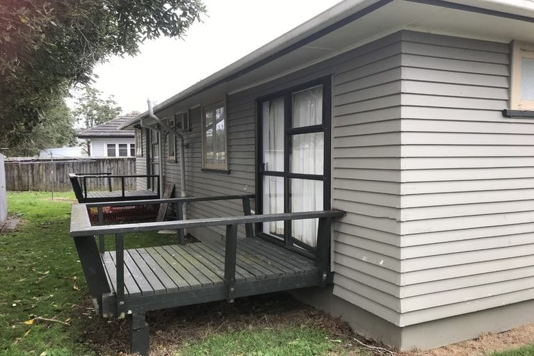 Photo of property in 16a Kerry Place, Papakura, 2110