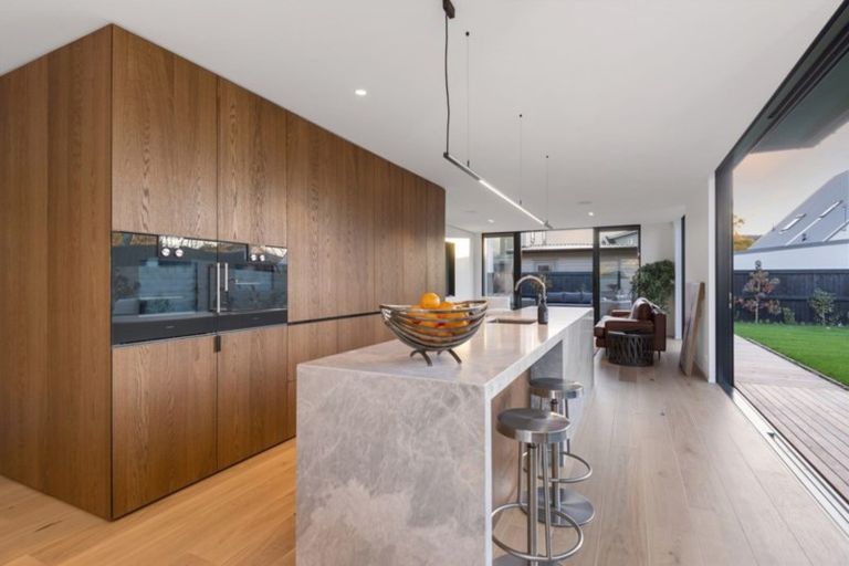 Photo of property in 155 Puriri Street, Fendalton, Christchurch, 8041