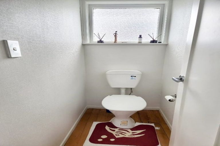 Photo of property in 9 Trosk Place, Waiuku, 2123