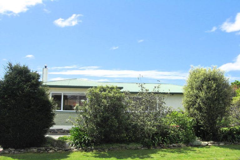 Photo of property in 3 Fergusson Street, Stoke, Nelson, 7011