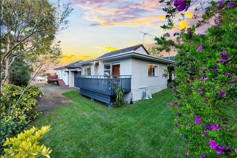 Photo of property in 2/7 Putney Place, Ranui, Auckland, 0612