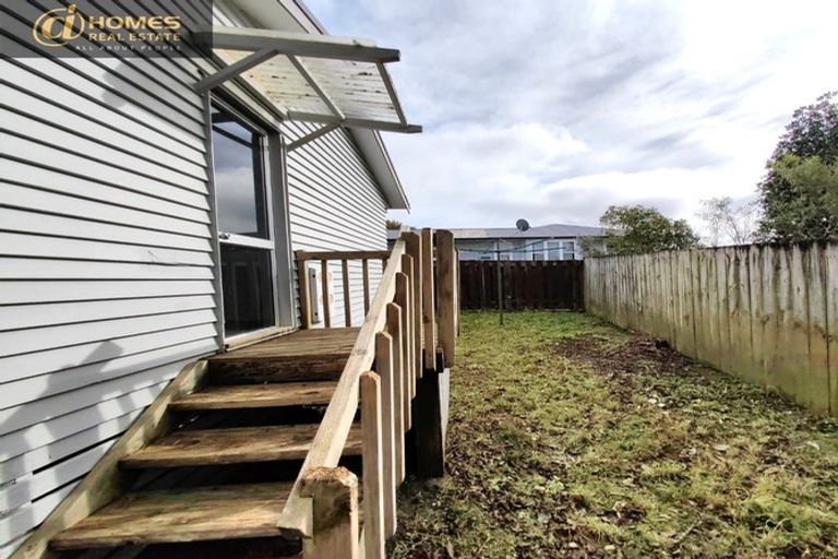 Photo of property in 40 Eyre Street, Henderson, Auckland, 0612