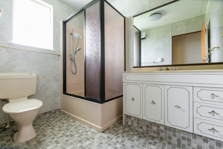 Photo of property in 19 Frickleton Street, Taradale, Napier, 4112