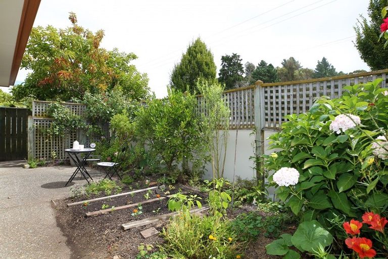 Photo of property in 2 Dules Walk, Taradale, Napier, 4112