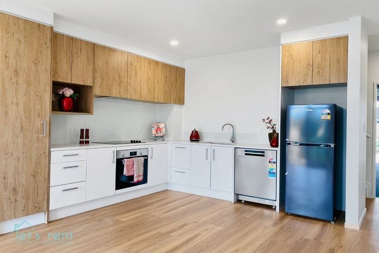 Photo of property in 588e Te Atatu Road, Te Atatu Peninsula, Auckland, 0610