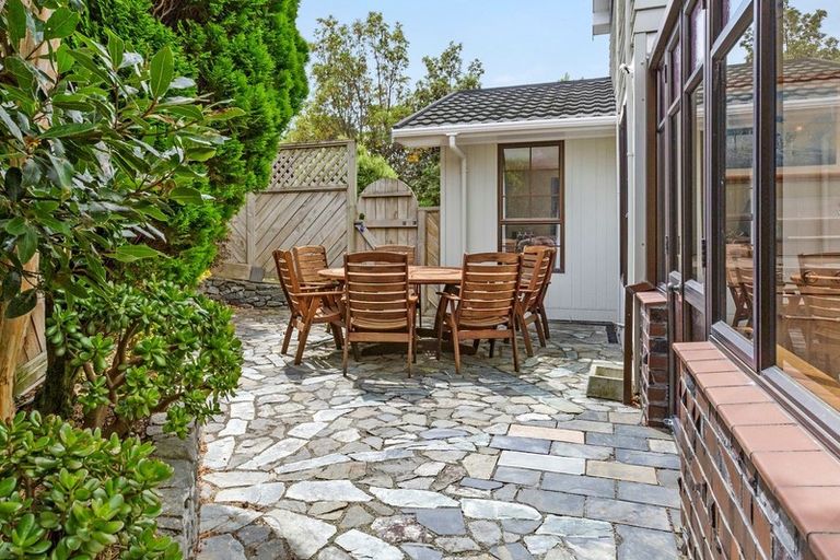 Photo of property in 17 Observatory Close, Whitby, Porirua, 5024