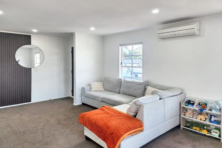 Photo of property in 21 Gainsborough Grove, Belmont, Lower Hutt, 5010