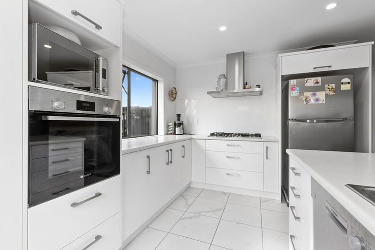 Photo of property in 13 Lavinias Way, Chartwell, Hamilton, 3210