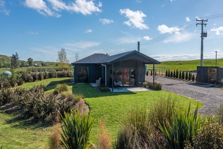 Photo of property in 40 River Road, Otane, Waipawa, 4271
