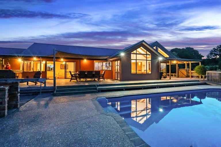 Photo of property in 30 Galliard Way, Kauri, 0185