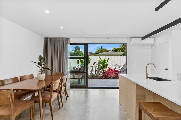 Photo of property in 26c Brennan Avenue, Te Atatu Peninsula, Auckland, 0610