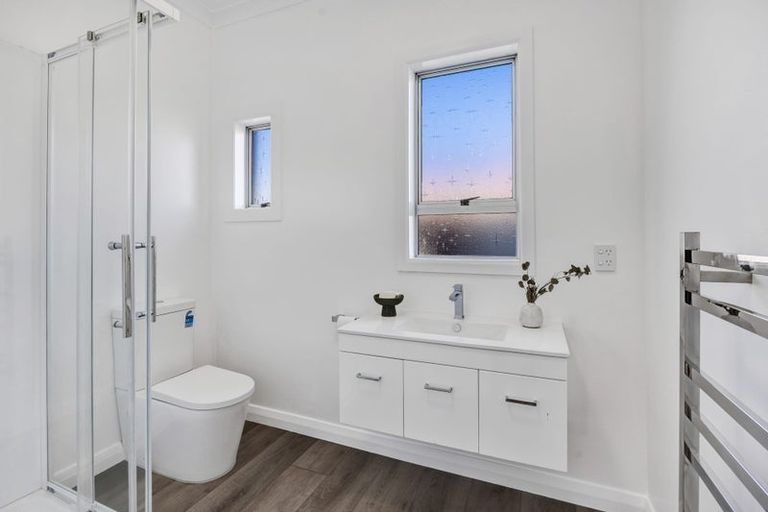 Photo of property in 188 South Road, Hawera, 4610