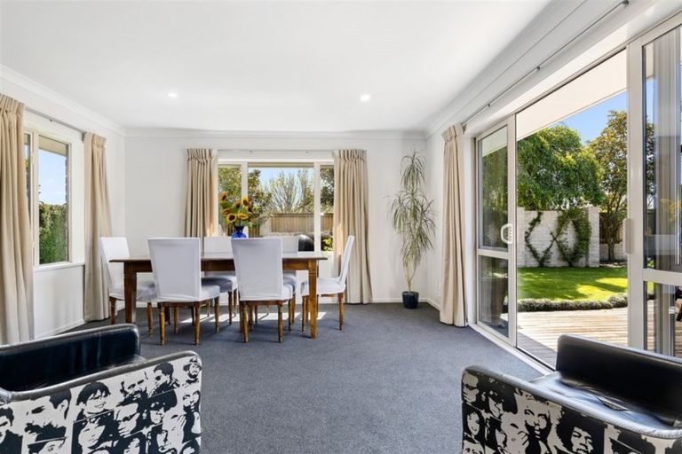 Photo of property in 10 Cathcart Crescent, Prebbleton, 7604