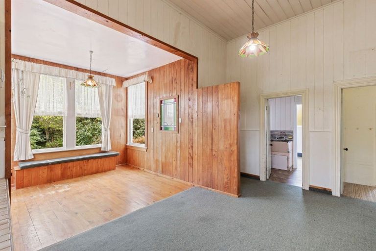 Photo of property in 1097 Junction Road, Egmont Village, New Plymouth, 4372