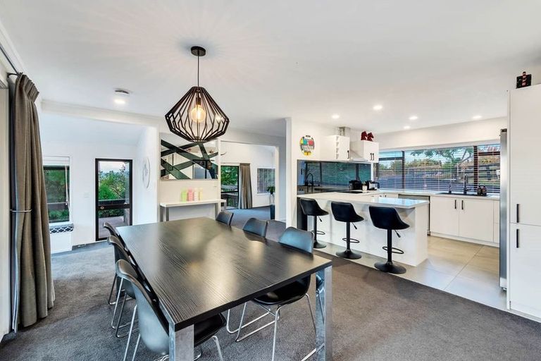 Photo of property in 231 Kaipara Road, Papakura, 2582