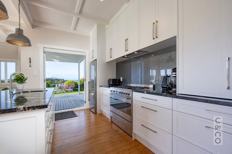 Photo of property in 93 Alf Access Road, Helensville, 0875