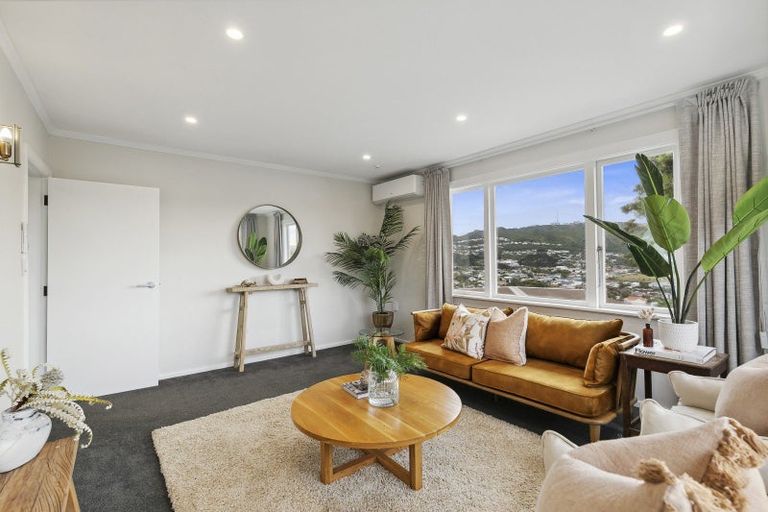 Photo of property in 5 Barrie Street, Johnsonville, Wellington, 6037