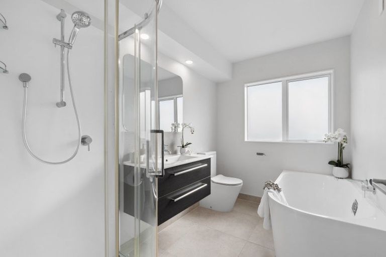 Photo of property in 28c Opaheke Road, Papakura, 2110