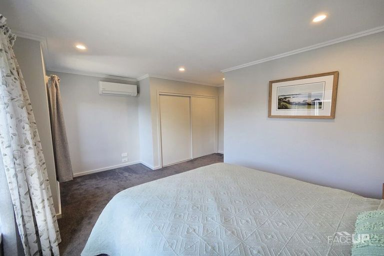 Photo of property in 4/35 Marine Parade, Hobsonville, Auckland, 0616