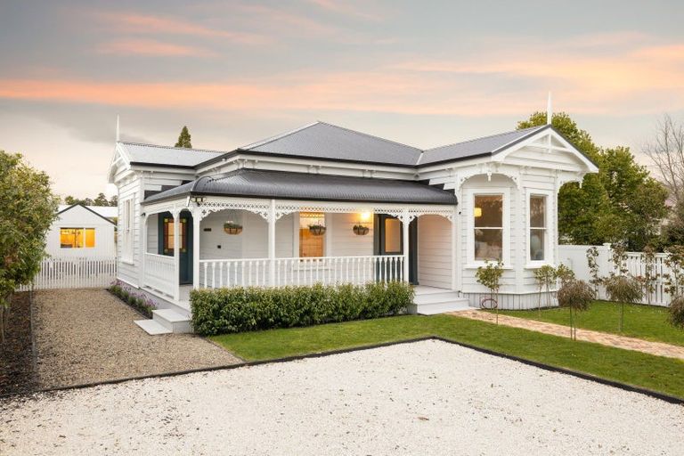 Photo of property in 114 Victoria Street, Cambridge, 3434