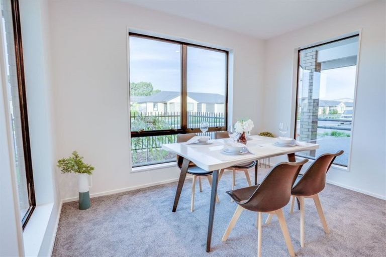 Photo of property in 32 Stationmasters Way, Prebbleton, 7604