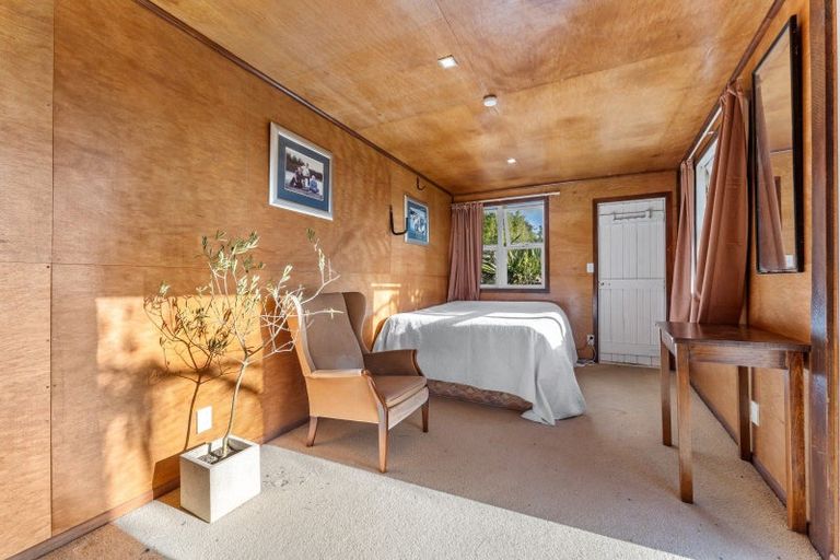 Photo of property in 200 Tawa Road, Kumeu, 0891