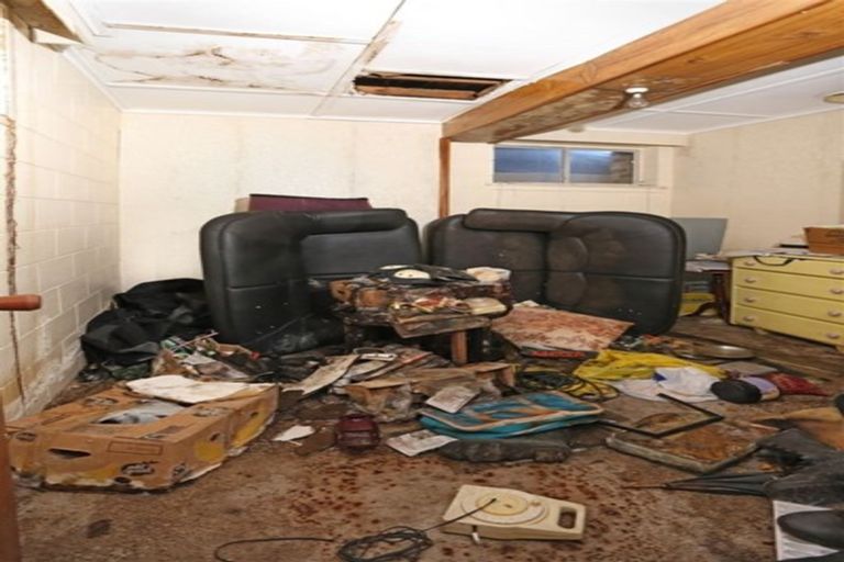 Photo of property in 14 Daytona Road, Henderson, Auckland, 0610