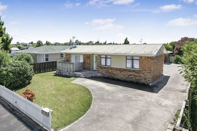 Photo of property in 33 Prisk Street, Melville, Hamilton, 3206