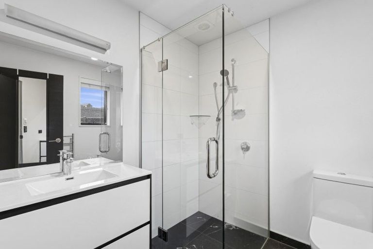 Photo of property in 40 Marbleleaf Lane, Albert Town, Wanaka, 9305