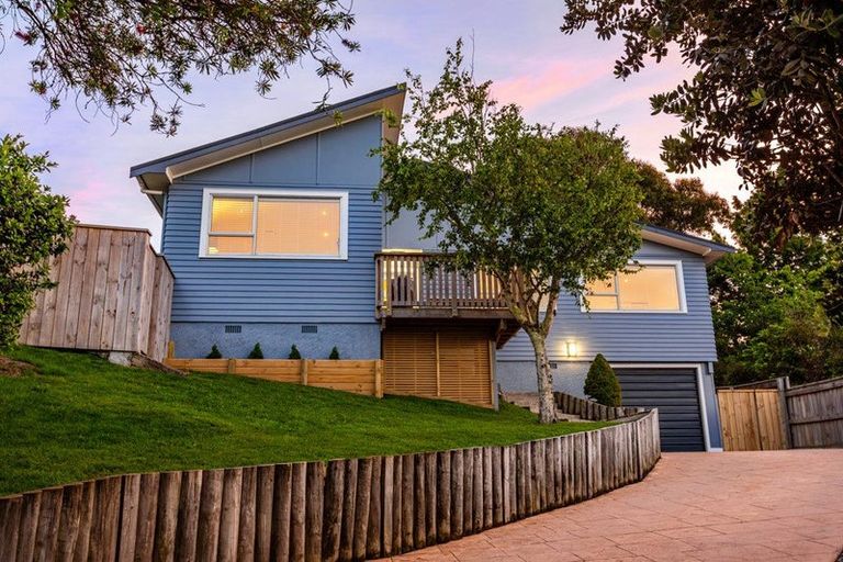 Photo of property in 137 Spinnaker Drive, Whitby, Porirua, 5024