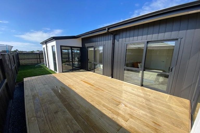 Photo of property in 20 Rehua Way, Papamoa, 3118