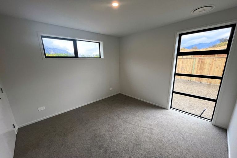 Photo of property in 33 Friesian Close, Jacks Point, 9371