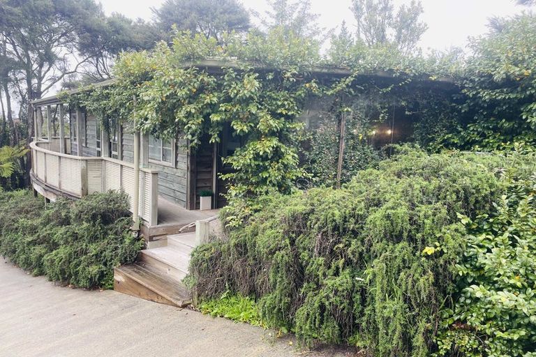 Photo of property in 45 Sunnyvale Road, Massey, Auckland, 0614