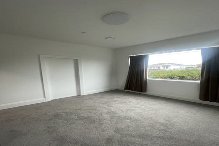 Photo of property in 21 Hay Street, Bromley, Christchurch, 8062