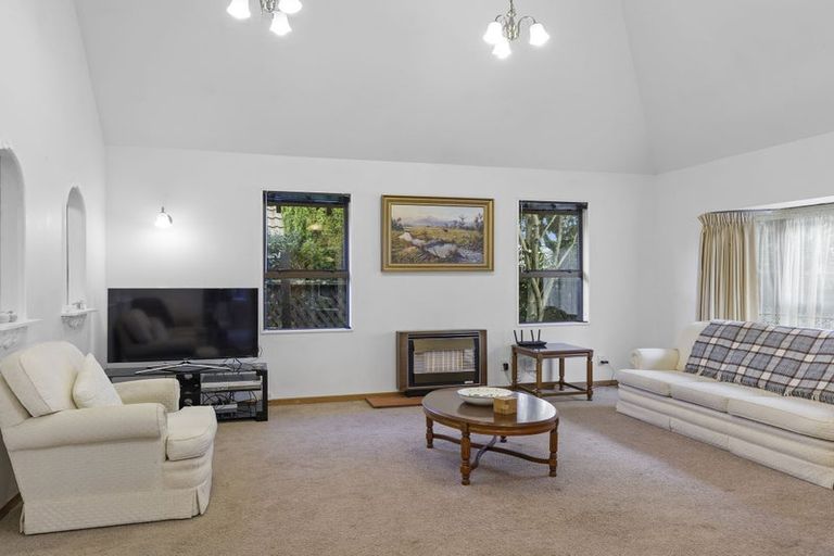 Photo of property in Barton Mews, 1/406 Fergusson Drive, Heretaunga, Upper Hutt, 5018