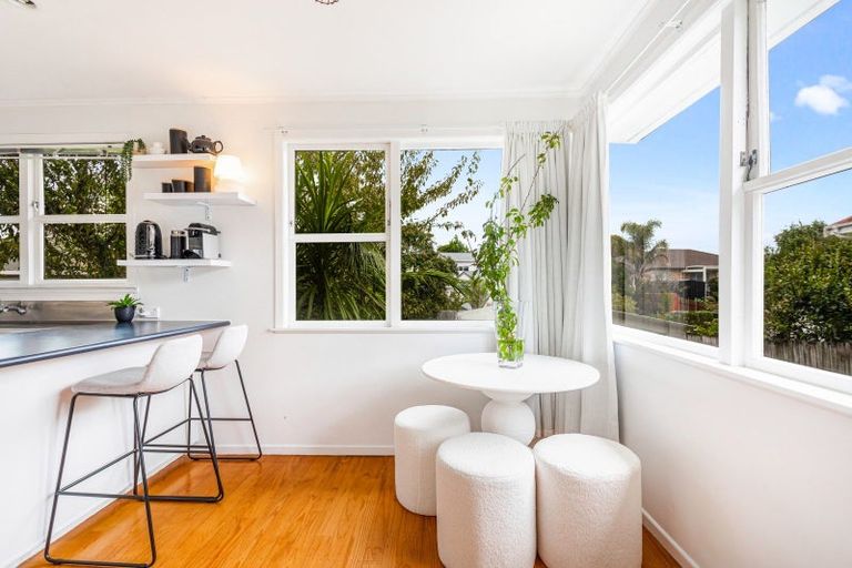 Photo of property in 25 Roseneath Place, Birkdale, Auckland, 0626