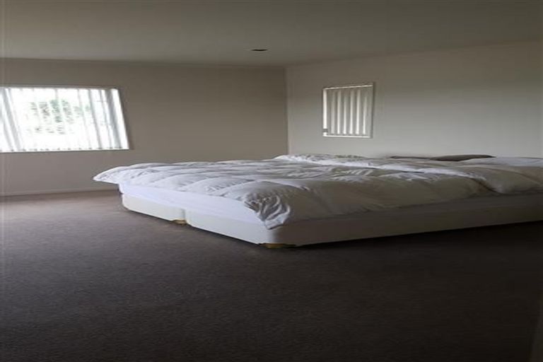 Photo of property in 15 Oak View Terrace, Schnapper Rock, Auckland, 0632