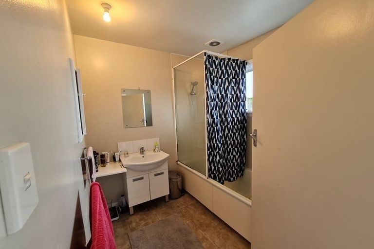 Photo of property in 1/377 Hereford Street, Linwood, Christchurch, 8011