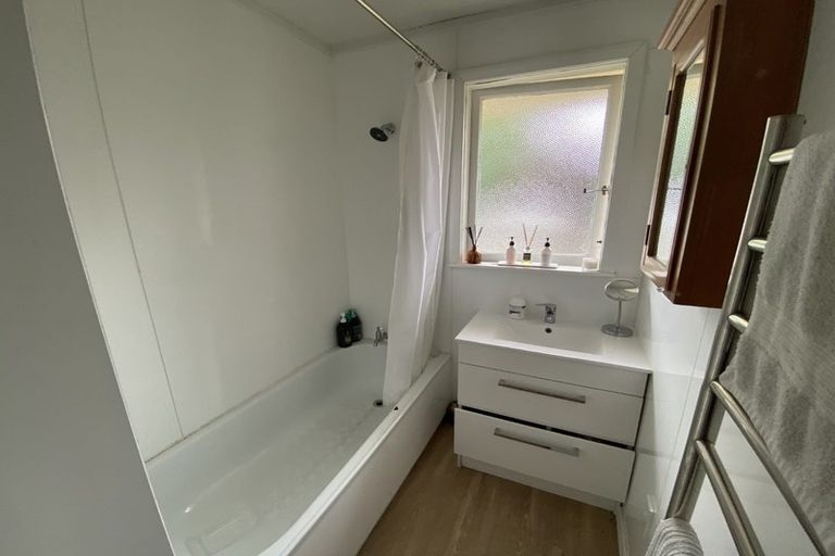 Photo of property in 13 Wilkin Road, Wanaka, 9305