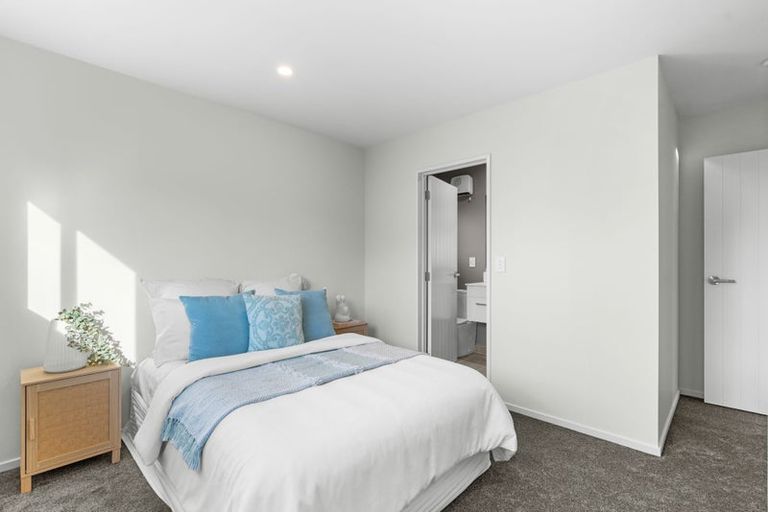 Photo of property in 2/29 Wyon Street, Linwood, Christchurch, 8062