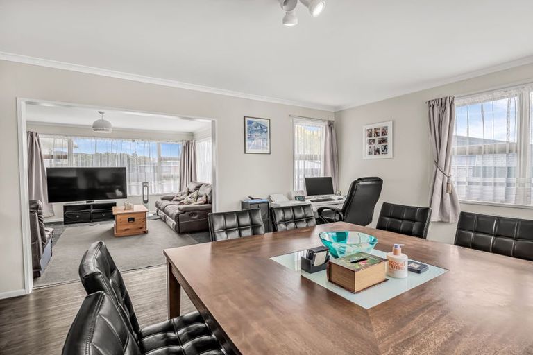 Photo of property in 29 John F Kennedy Drive, Milson, Palmerston North, 4414