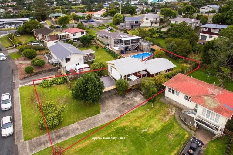 Photo of property in 3 Hamilton Place, Glenfield, Auckland, 0629
