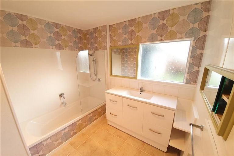 Photo of property in 2c Newhaven Place, Roslyn, Palmerston North, 4414