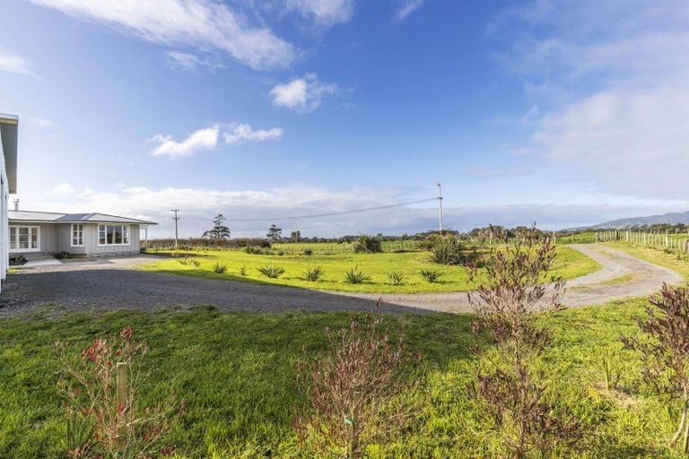 Photo of property in 90 Hoani Road, Okato, New Plymouth, 4381