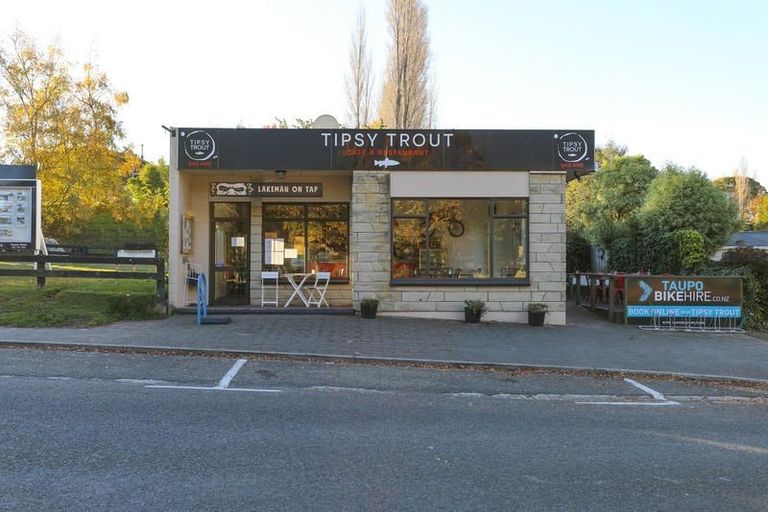 Photo of property in 1/68 Kinloch Road, Kinloch, Taupo, 3377