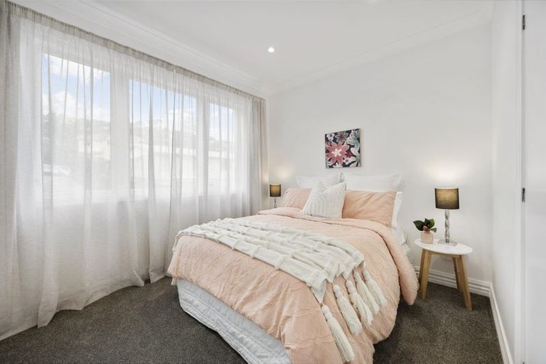 Photo of property in 76 Clyde Street, Island Bay, Wellington, 6023