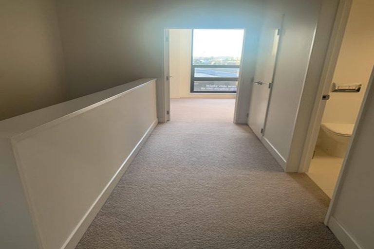 Photo of property in 230 Hobsonville Point Road, Hobsonville, Auckland, 0616